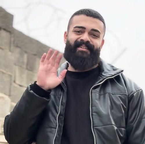 دانلود آهنگ قسمت تو شده خواب ابدی منم تنها با یه تیکه پای عصبی علیراد &bull; سوپر موزیک