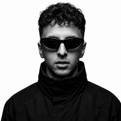 دانلود آهنگ اگه حرف نمیزنی چون جواب نداری کلی زنگ زدم خجسته &bull; سوپر موزیک