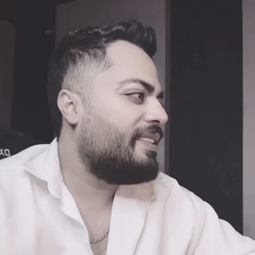 دانلود آهنگ دیگه شدی برام غریبه رفیقا میگن عجیبه امید عقابی &bull; سوپر موزیک