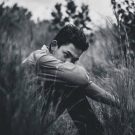 دانلود آهنگ جهانت پر ز آغوش است ولی تنهای تنهایی &bull; سوپر موزیک