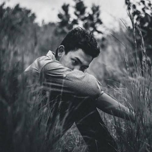 دانلود آهنگ جهانت پر ز آغوش است ولی تنهای تنهایی &bull; سوپر موزیک