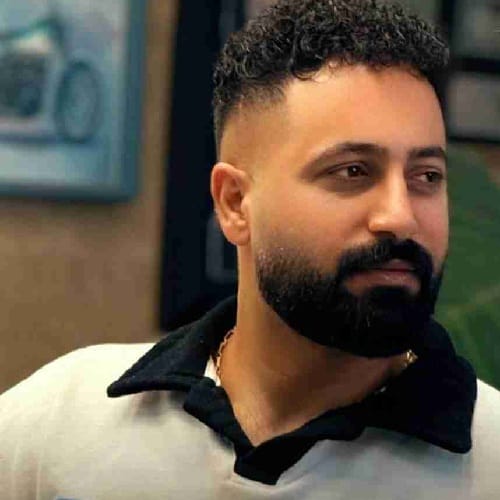 دانلود آهنگ آخر شب وحید مرادی &bull; سوپر موزیک